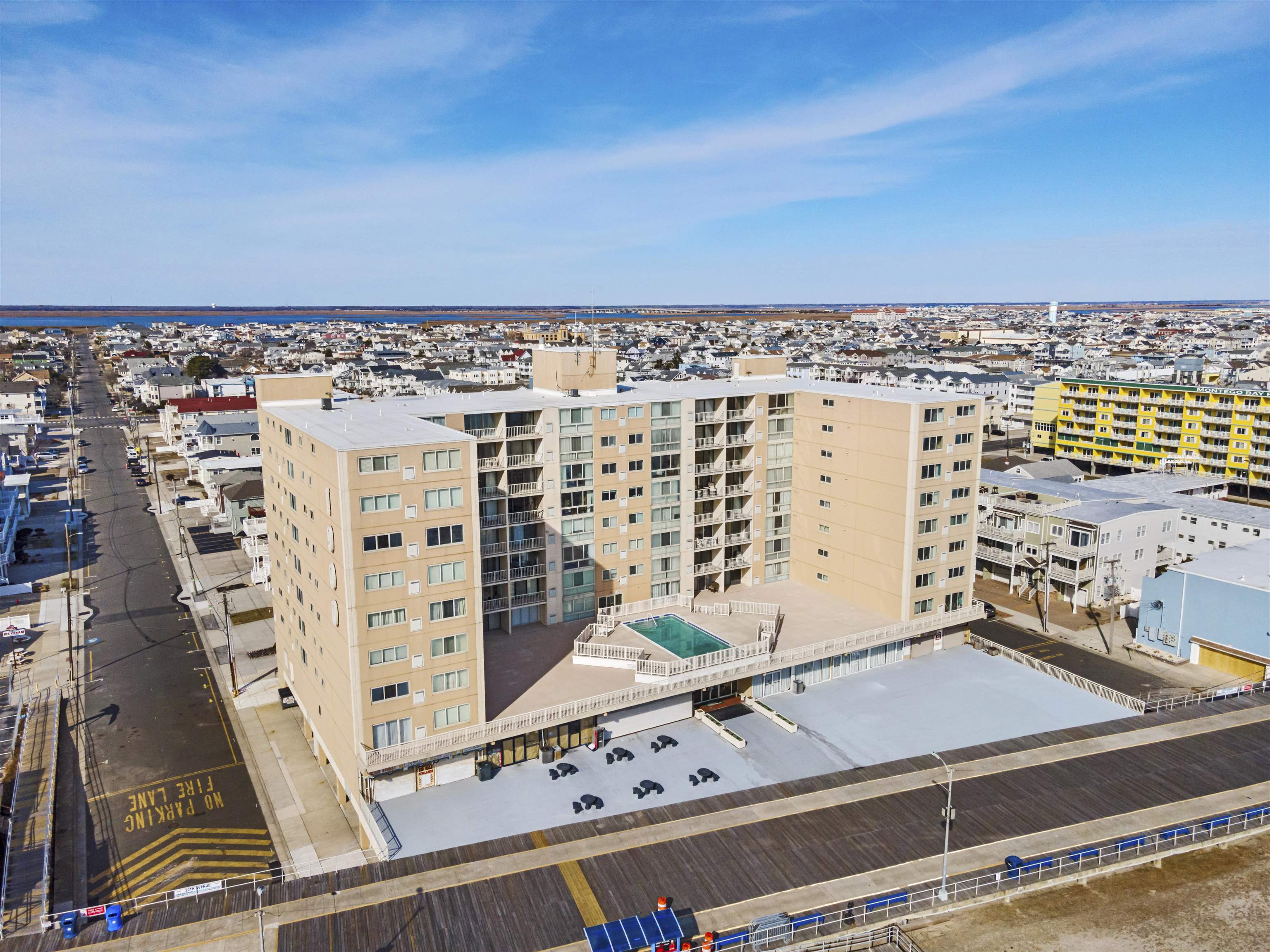 1900 Boardwalk Unit: 705