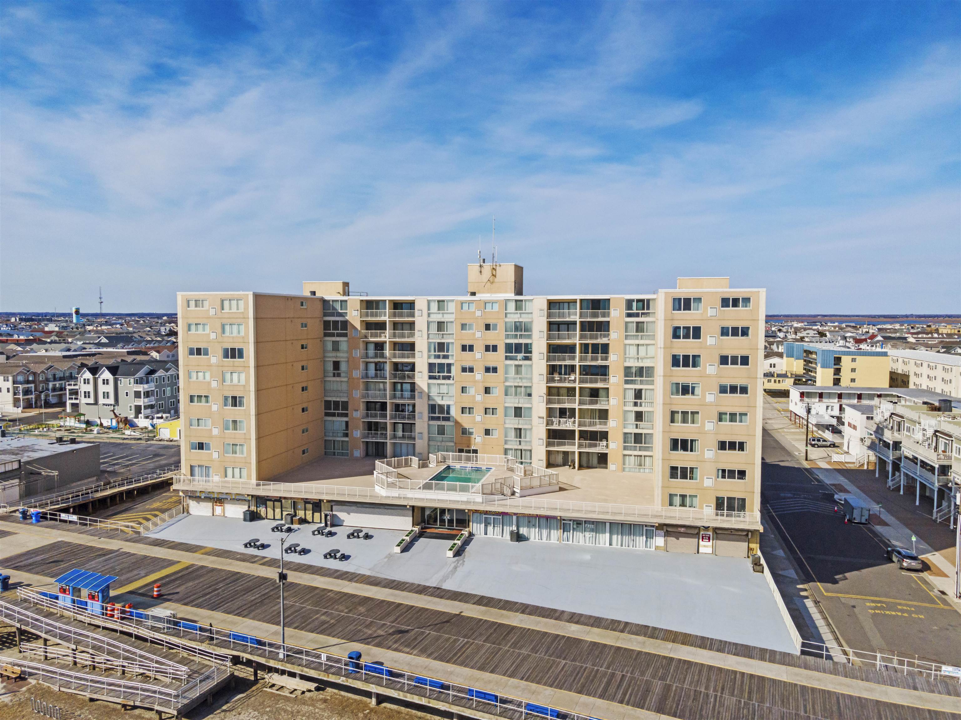 1900 Boardwalk Unit: 705