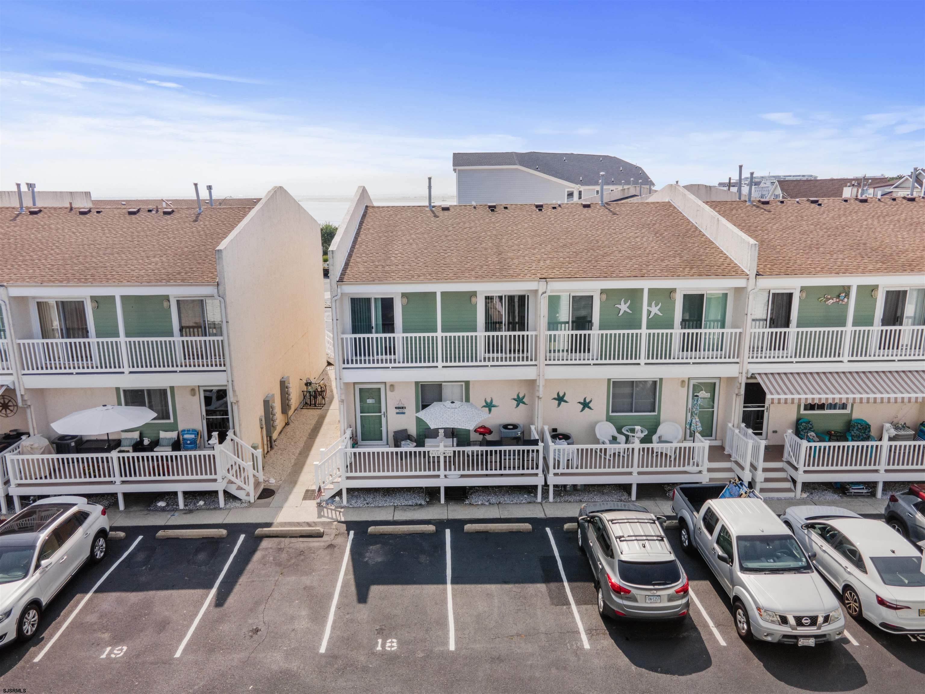 510 W Anglesea Dr Dr Unit: 18