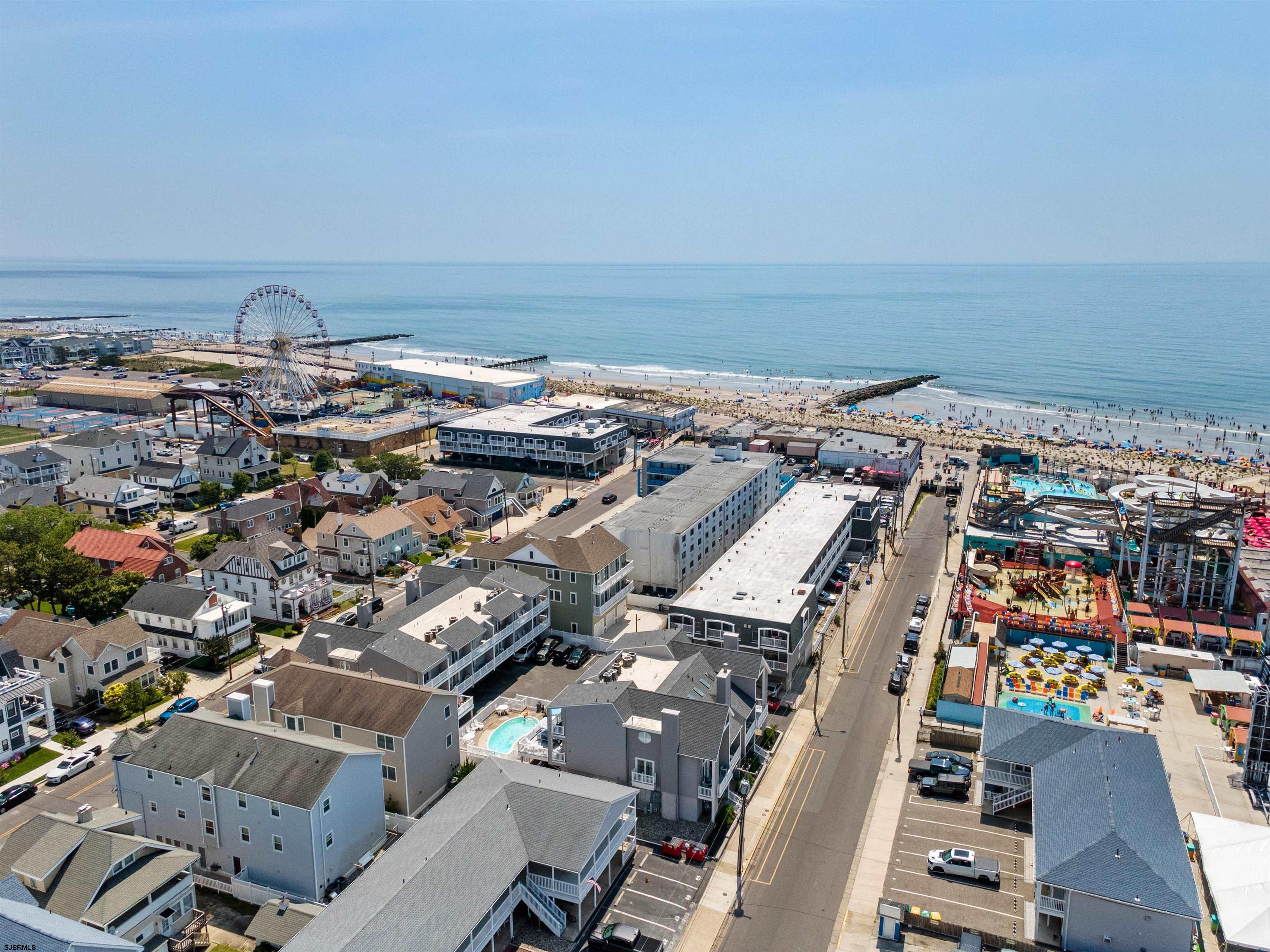 810 E 7th St Street Unit: Unit 4 - Top Floor