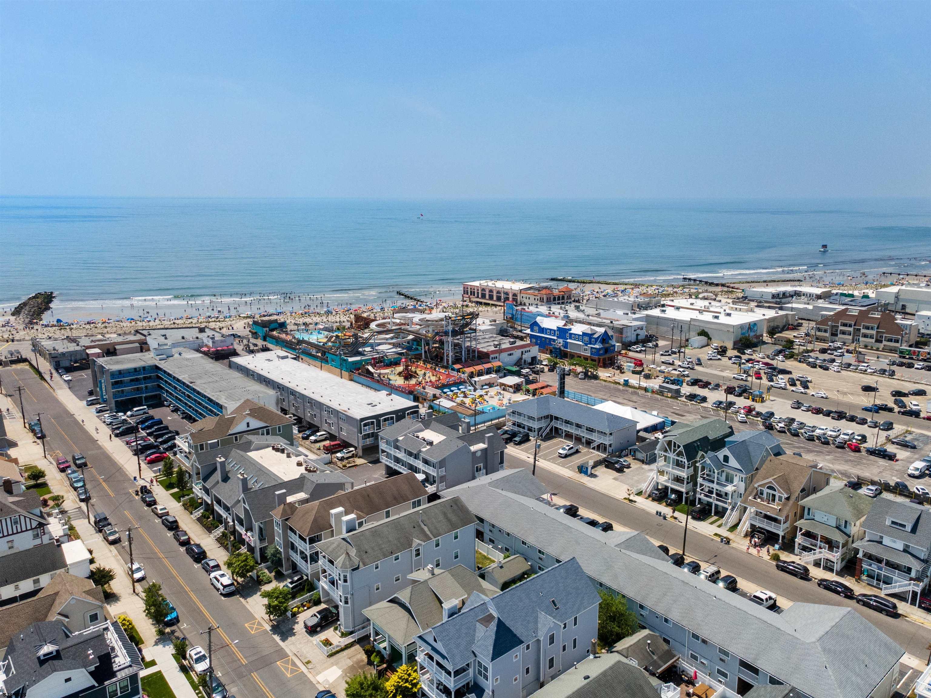810 E 7th St Street Unit: Unit 4 - Top Floor