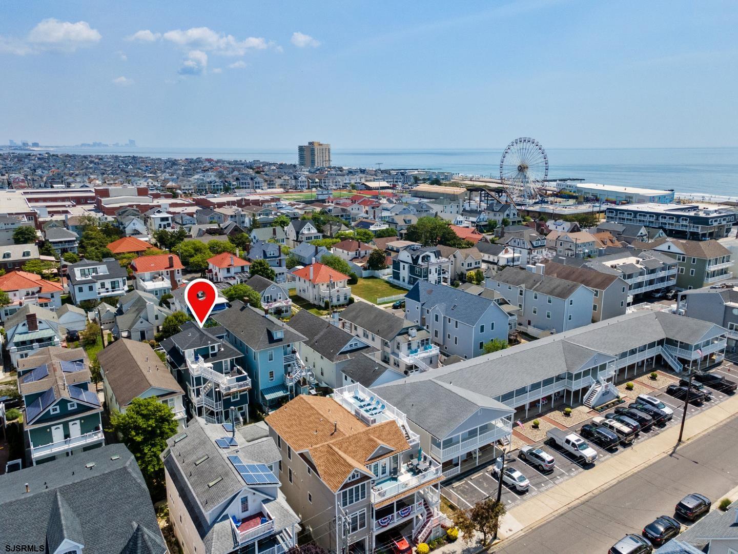 810 E 7th St Street Unit: Unit 4 - Top Floor