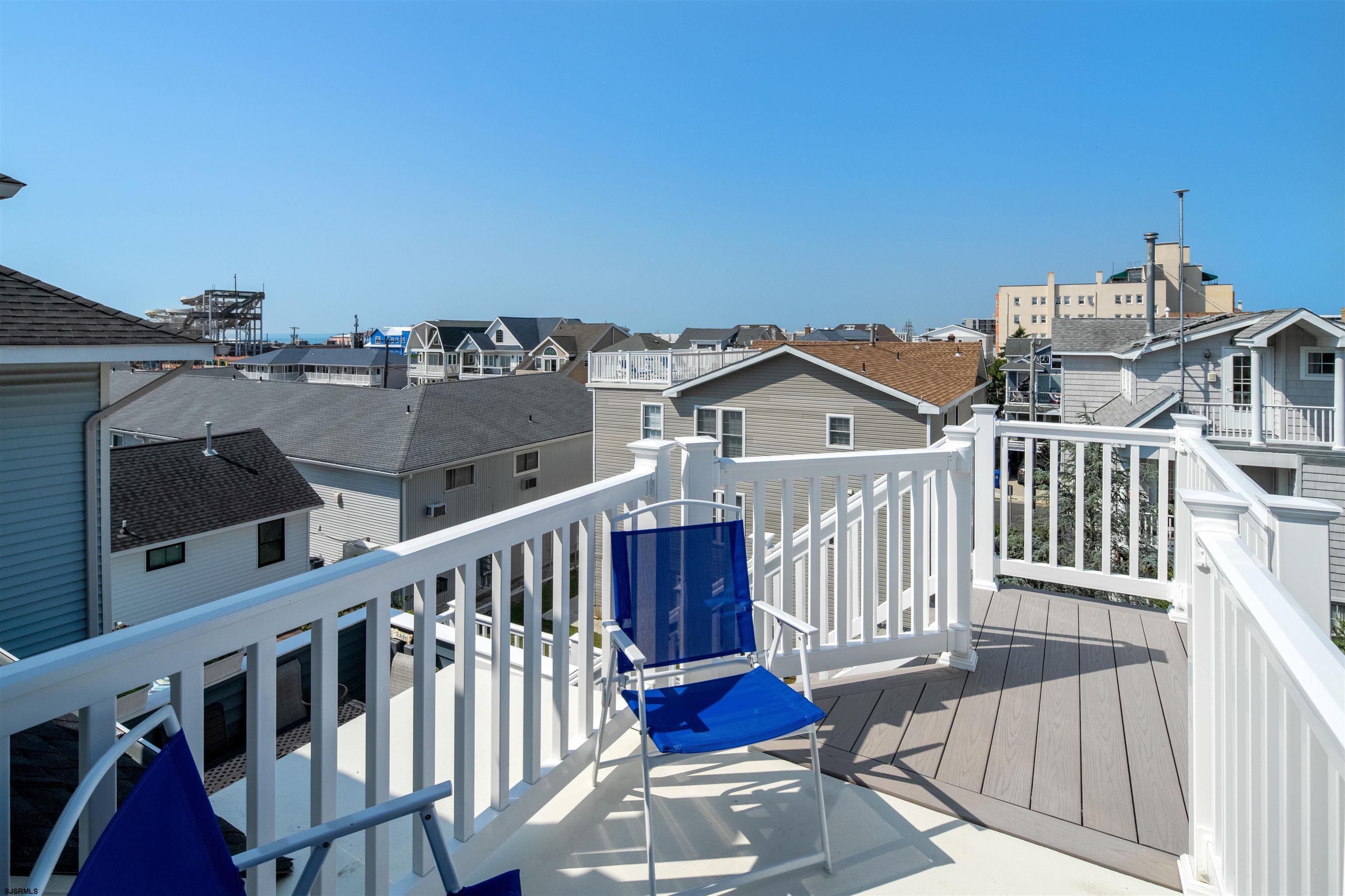 810 E 7th St Street Unit: Unit 4 - Top Floor
