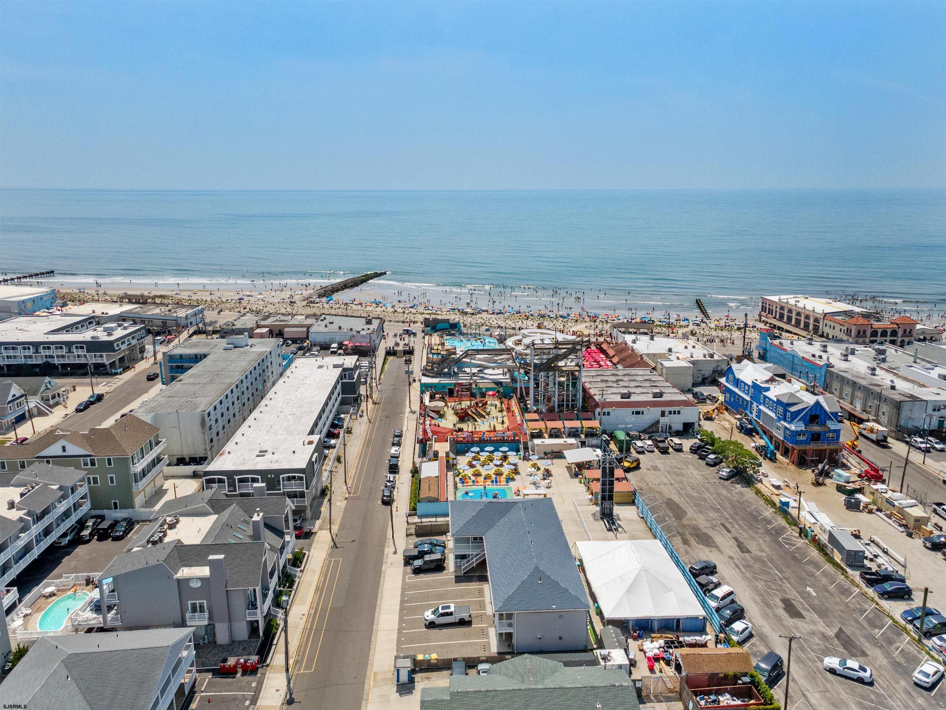 810 E 7th St Street Unit: Unit 4 - Top Floor