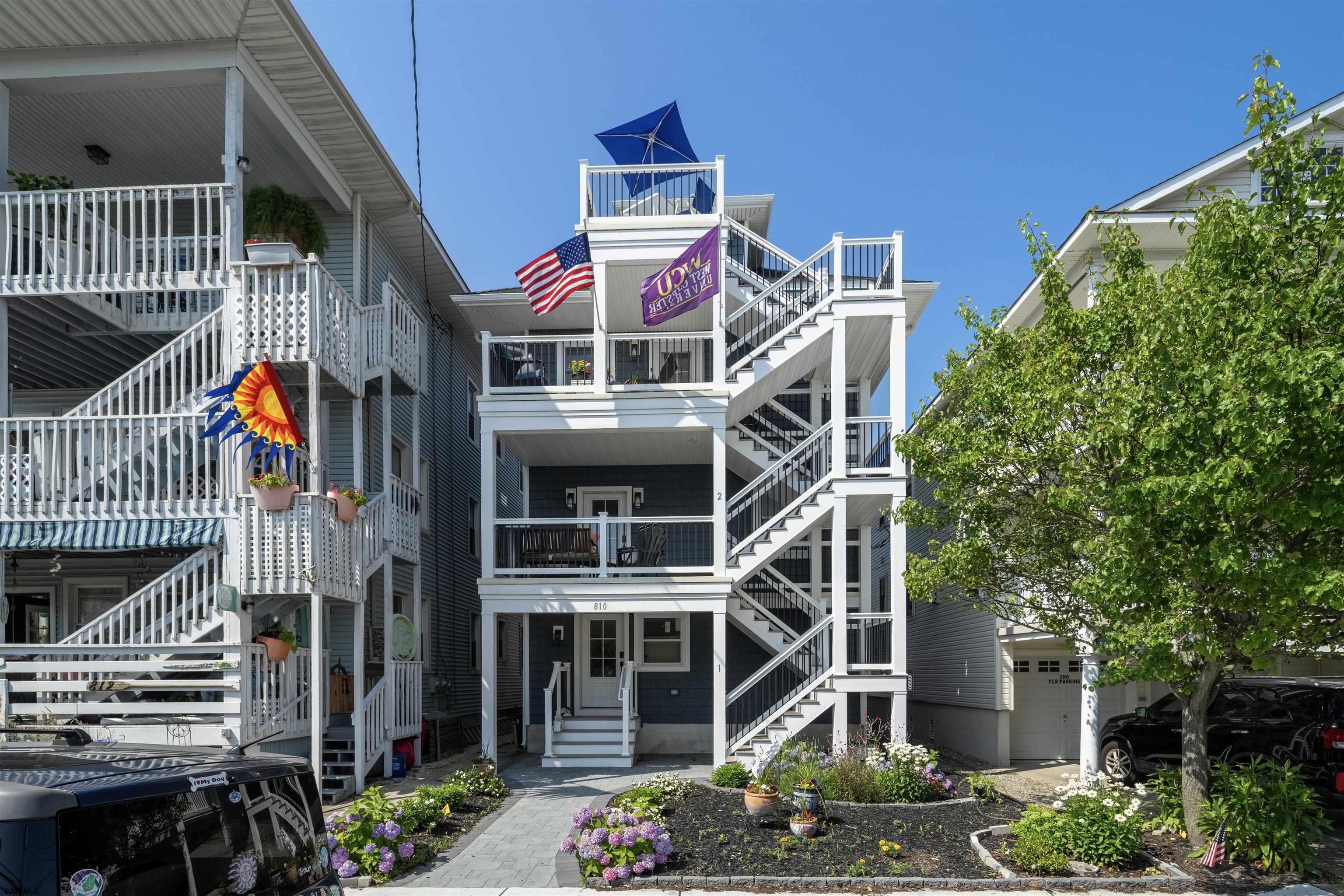 810 E 7th St Street Unit: Unit 4 - Top Floor