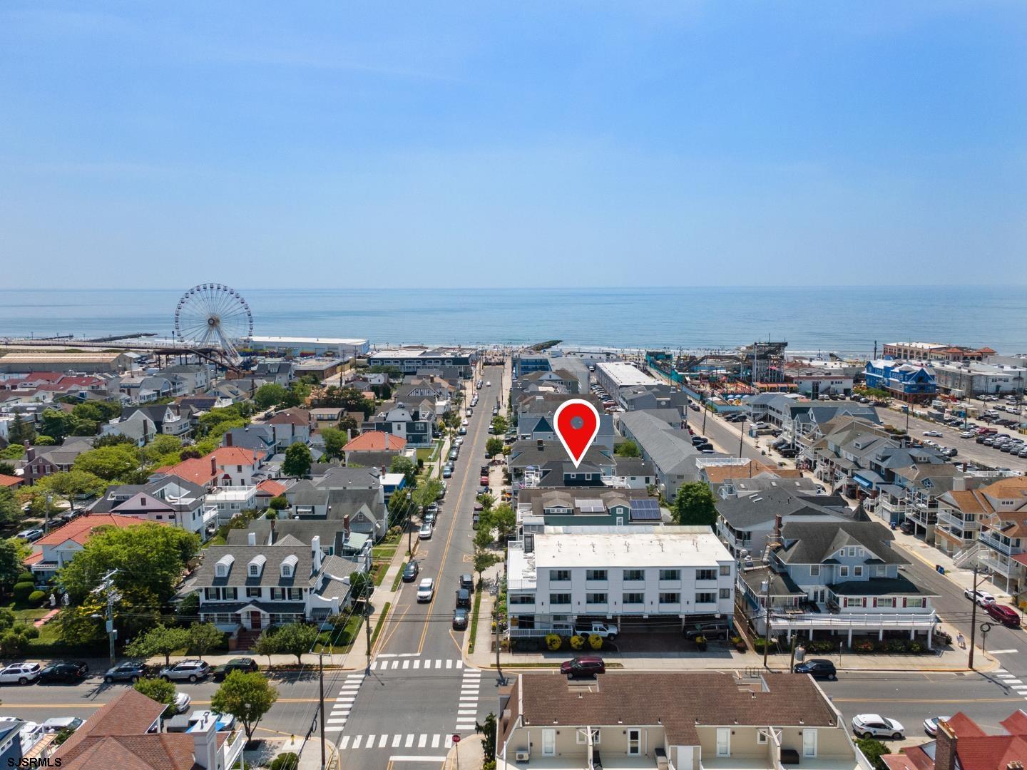810 E 7th St Street Unit: Unit 4 - Top Floor