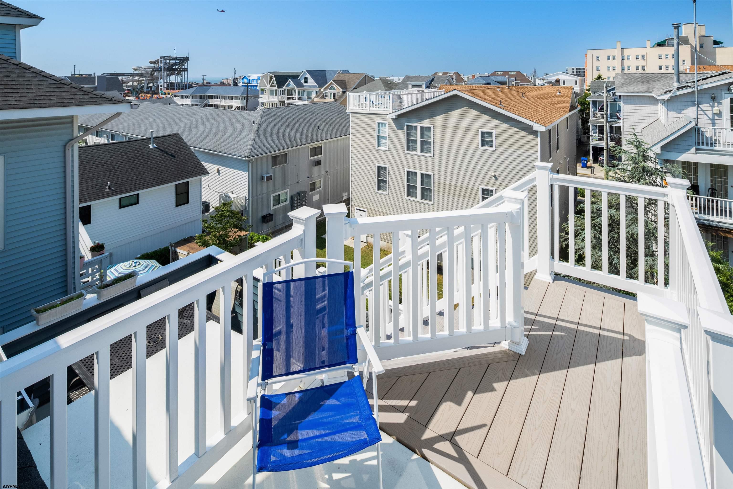 810 E 7th St Street Unit: Unit 4 - Top Floor