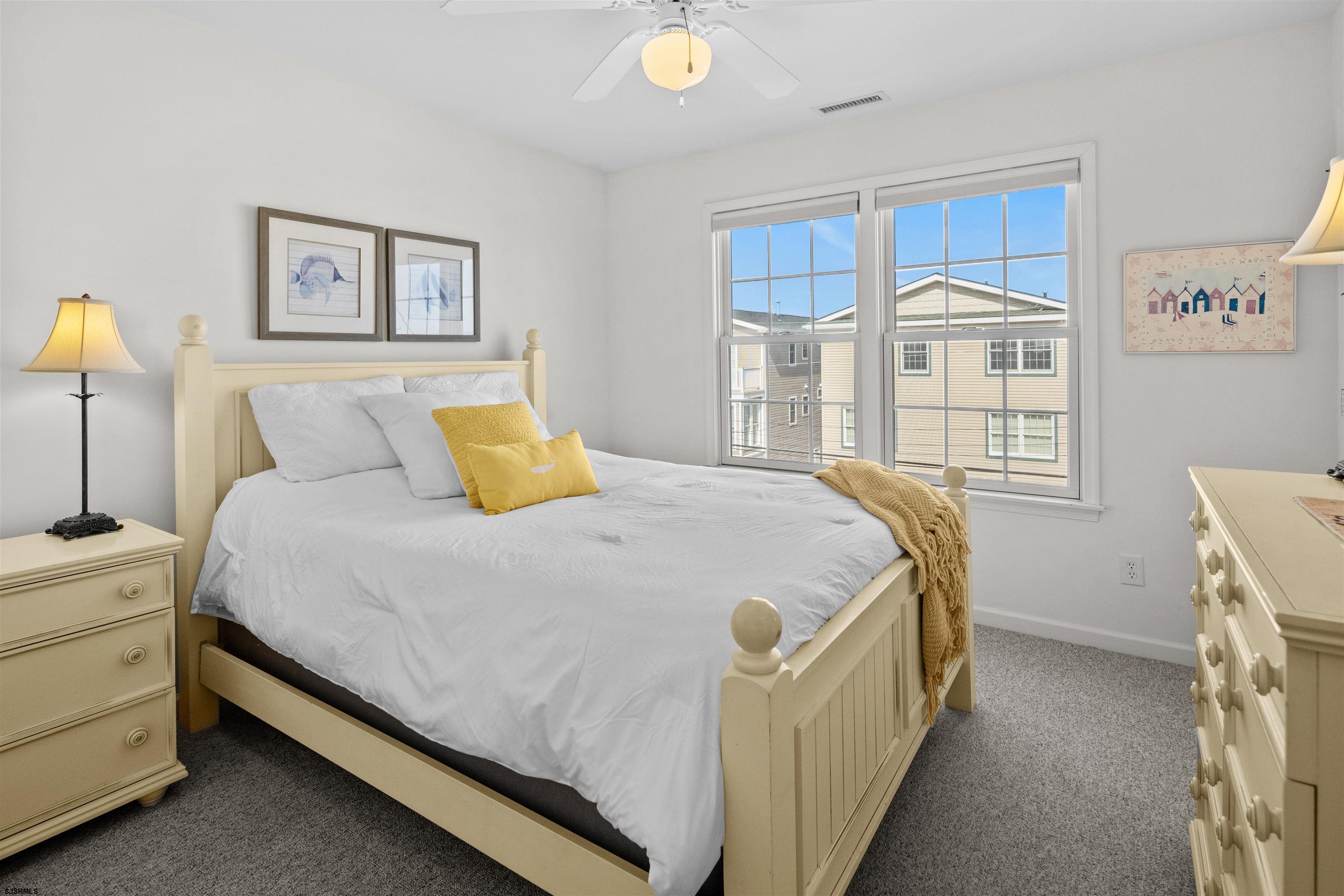 5010 West Ave Unit: 2nd Floor