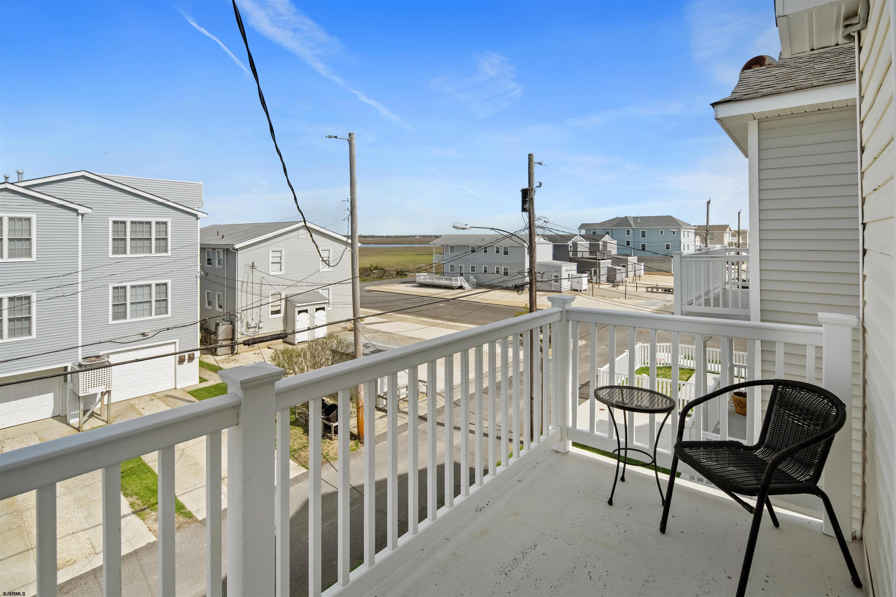 5010 West Ave Unit: 2nd Floor
