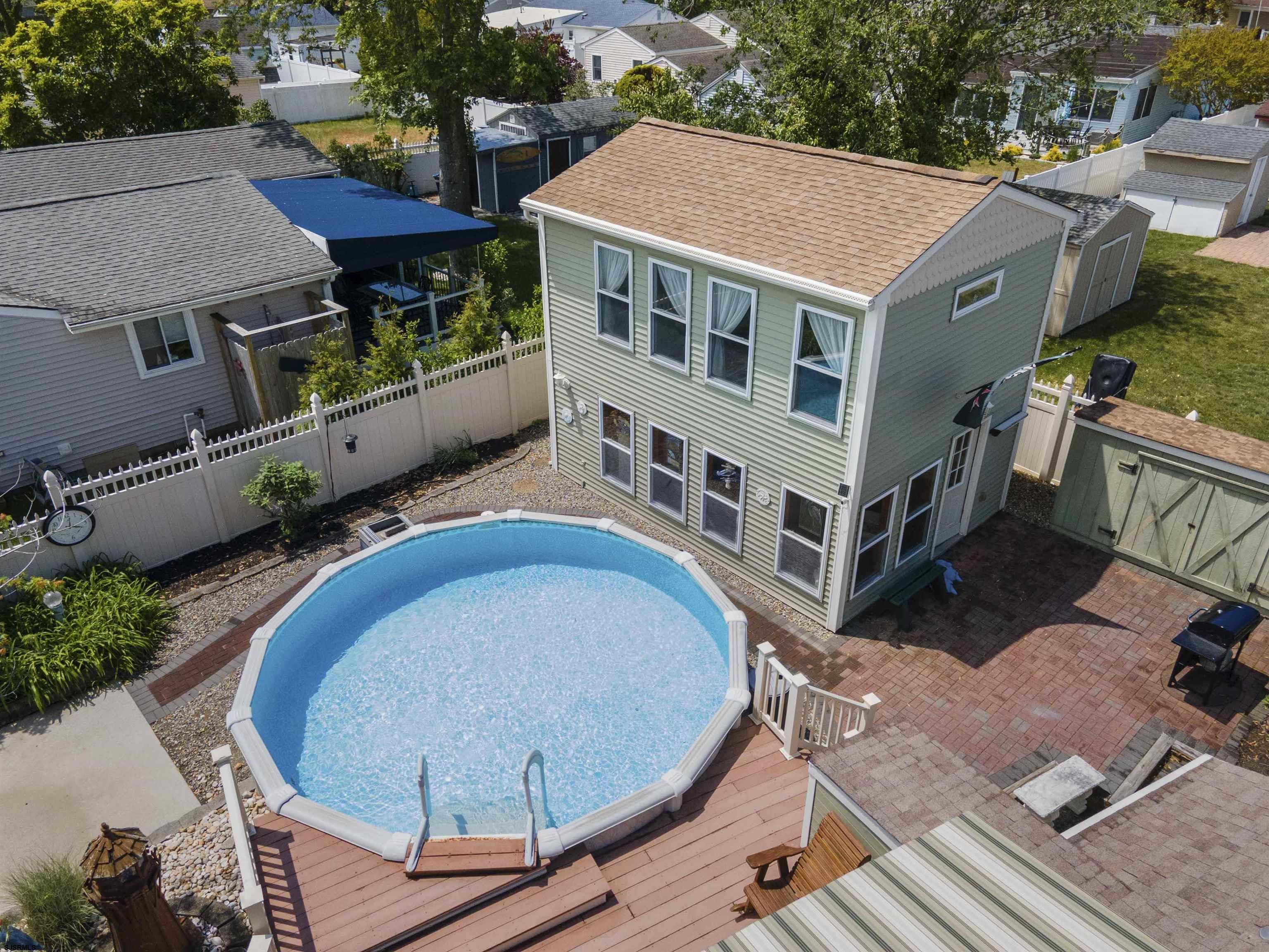 1400 Franklin Ave