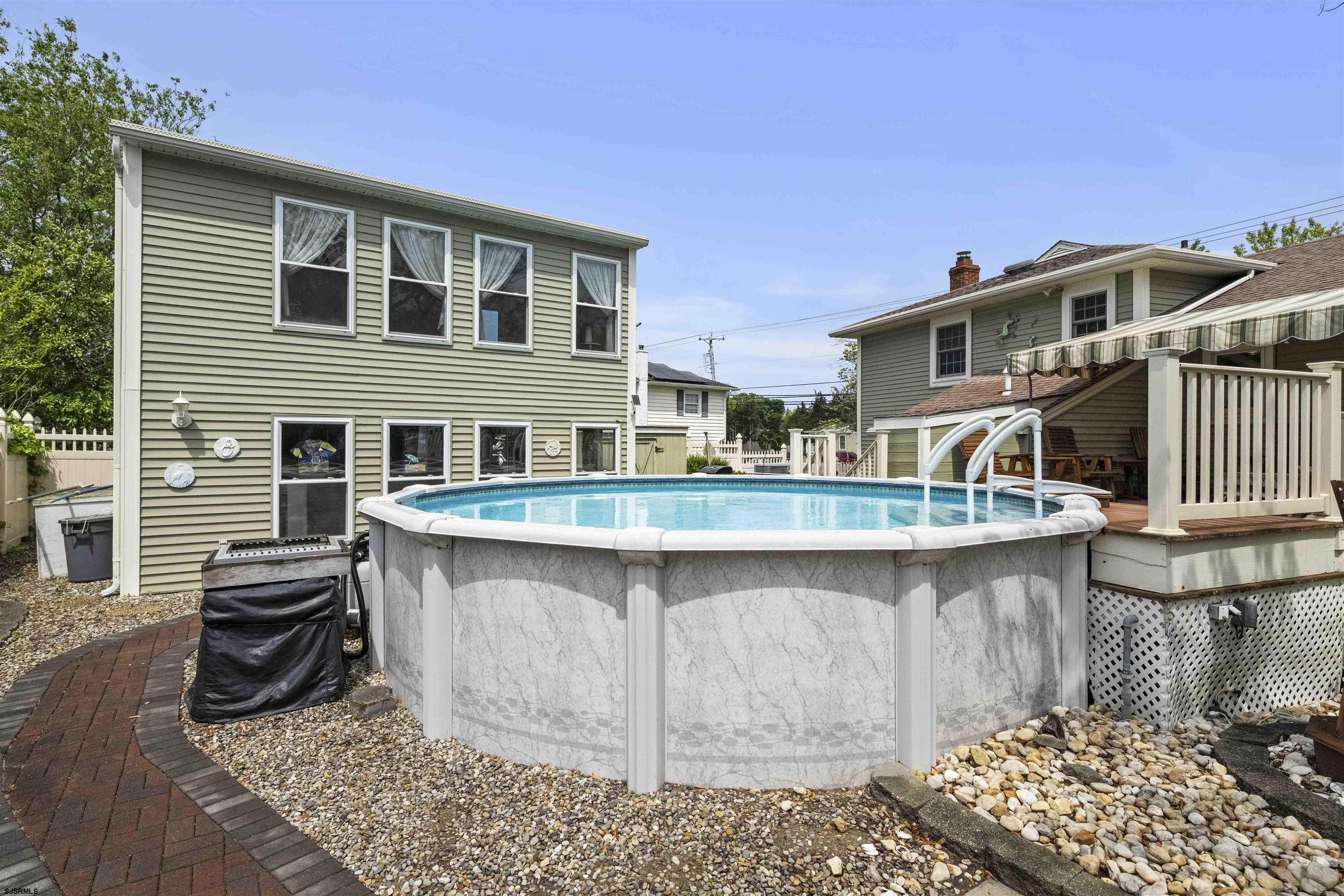 1400 Franklin Ave