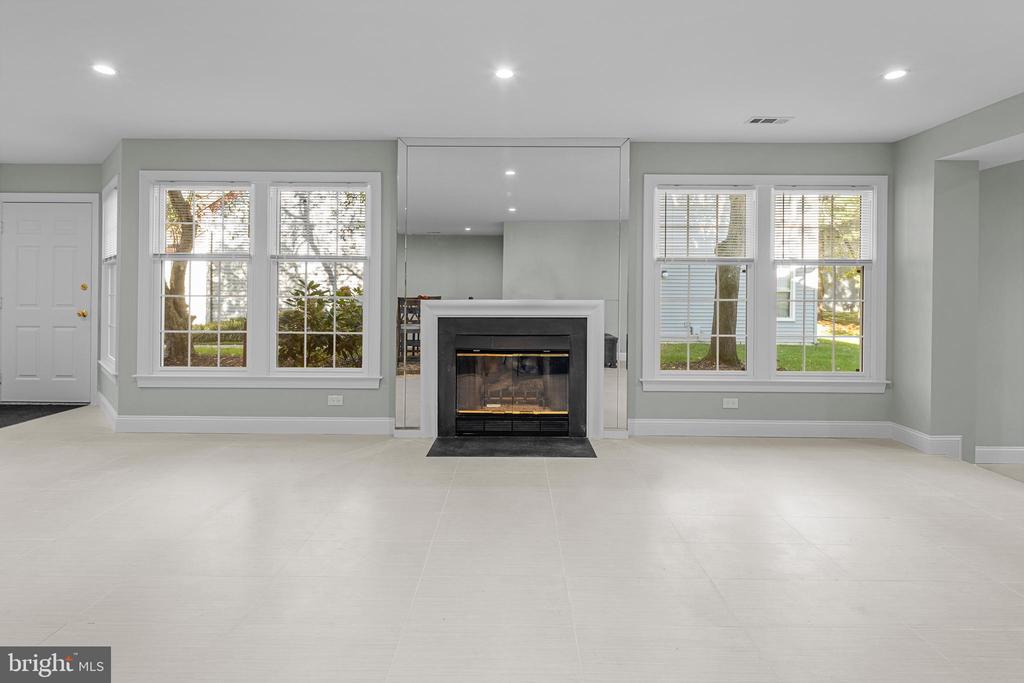 1321 CHANTICLEER