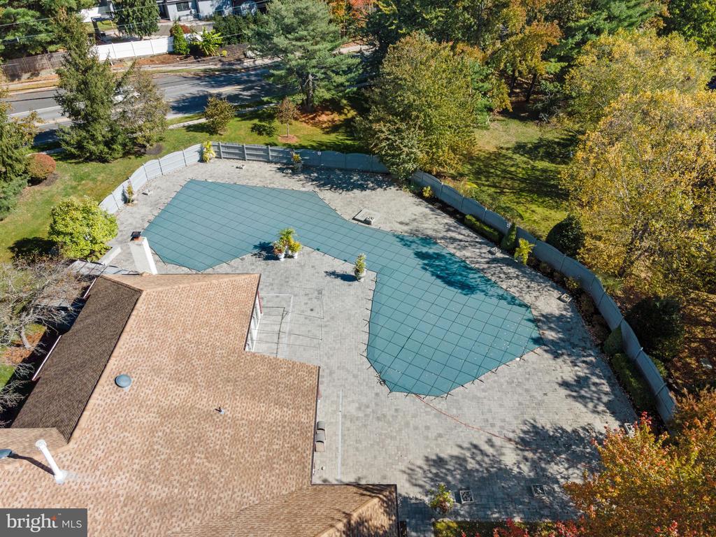 1321 CHANTICLEER