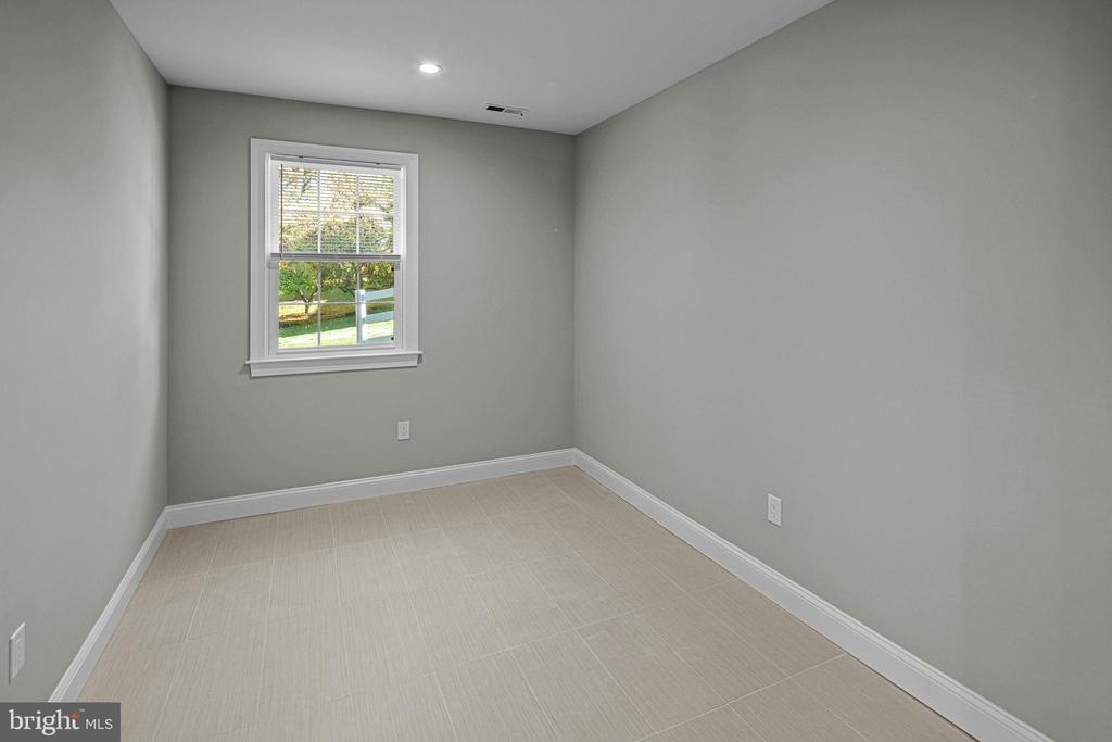 1321 CHANTICLEER