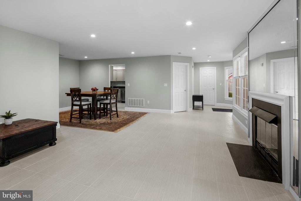 1321 CHANTICLEER