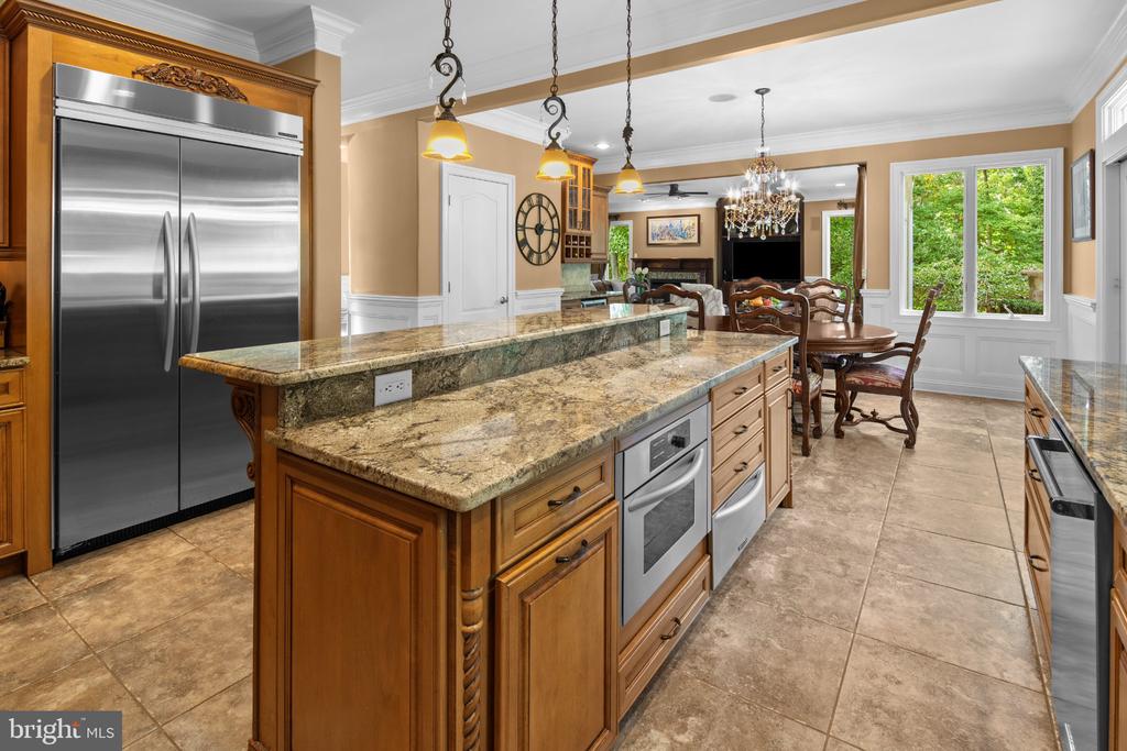 201 BLUE HERON COURT