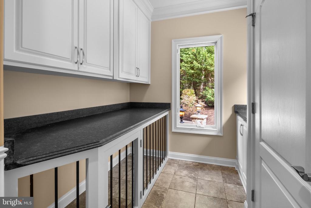 201 BLUE HERON COURT
