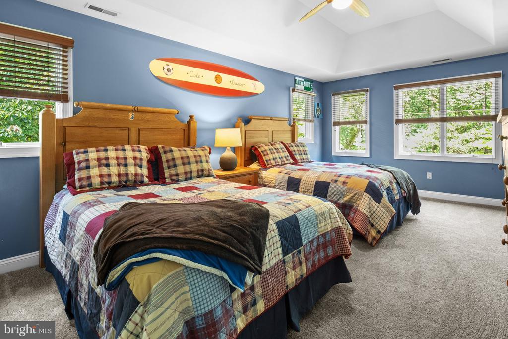 201 BLUE HERON COURT