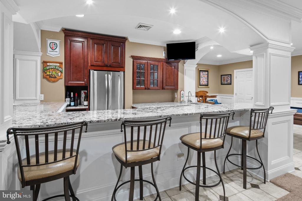 201 BLUE HERON COURT