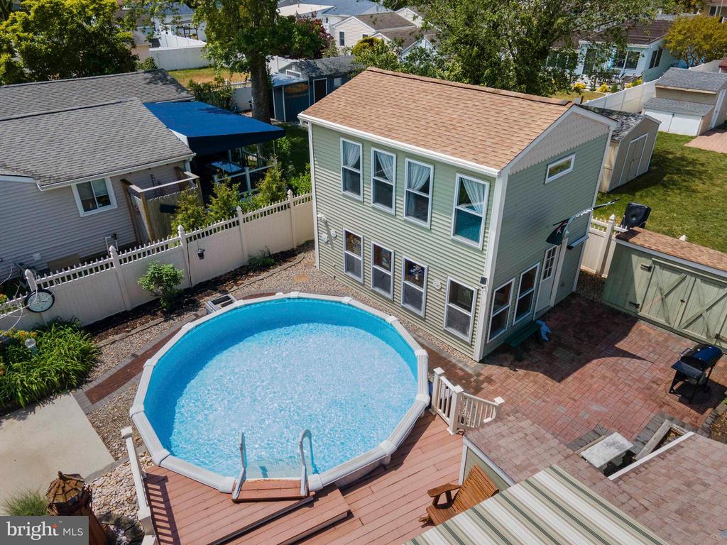 1400 FRANKLIN AVENUE