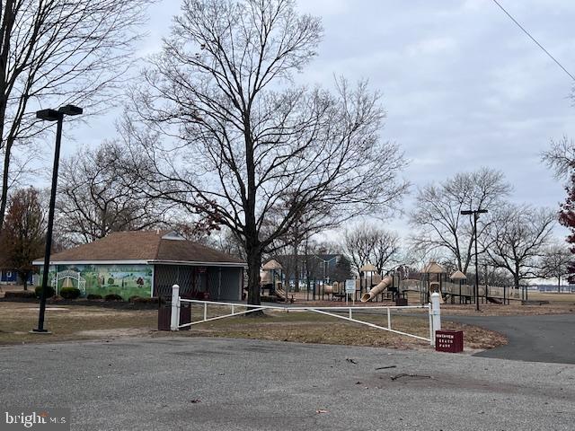 72 N RIVER DRIVE