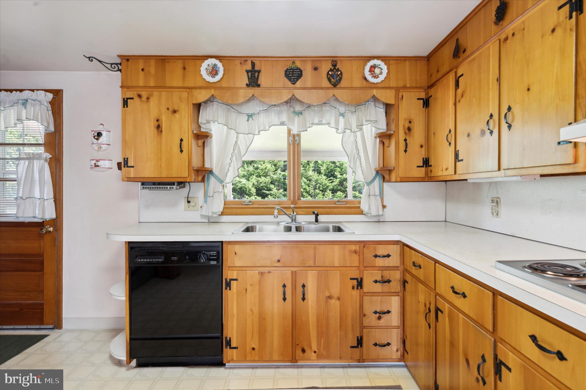 347 Strickersville Rd