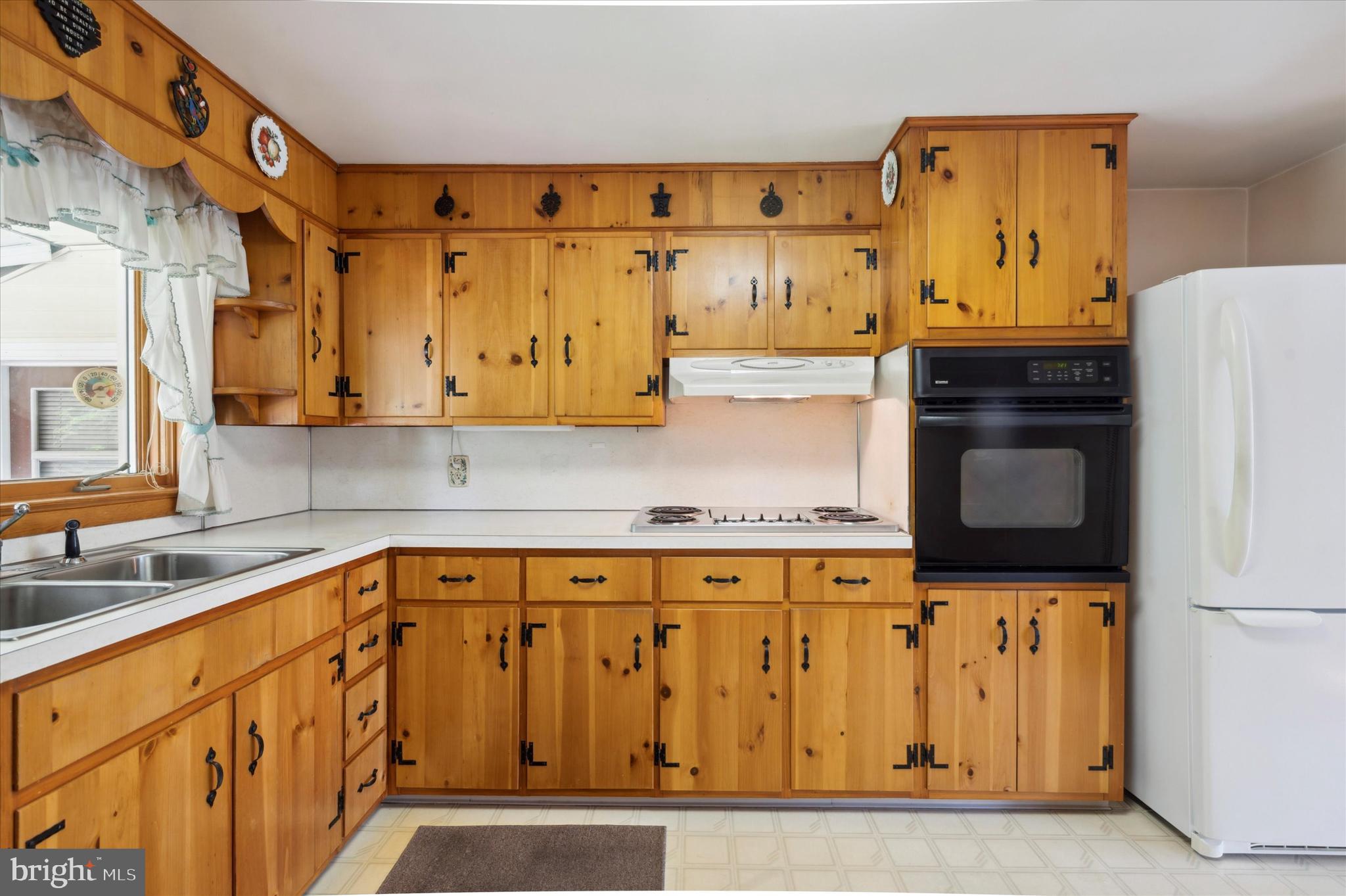 347 Strickersville Rd