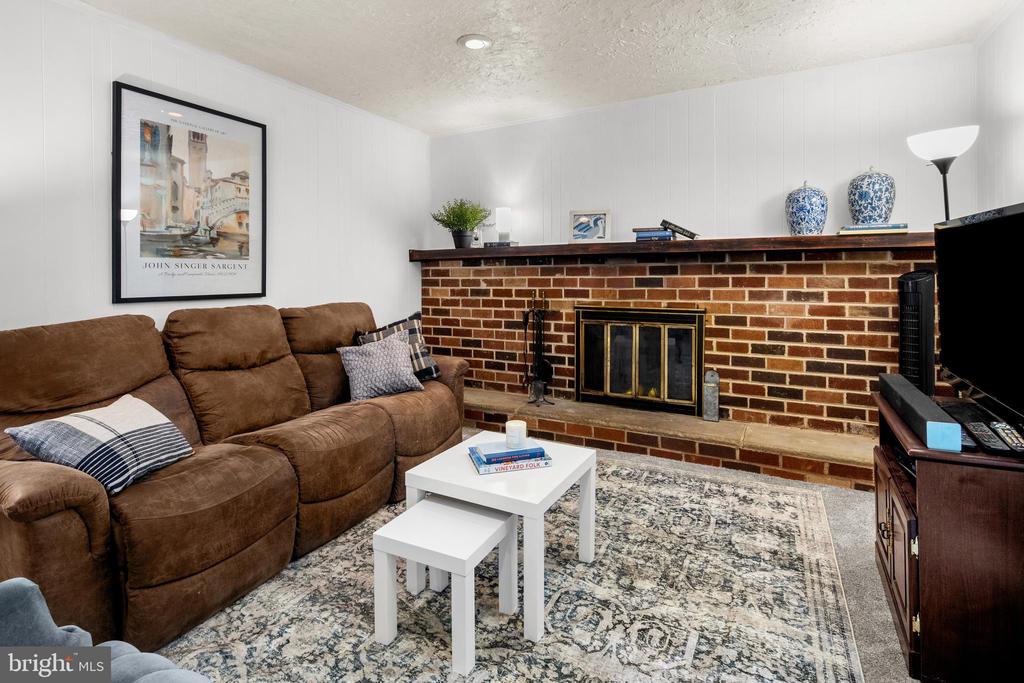 1019 PARKERSVILLE ROAD