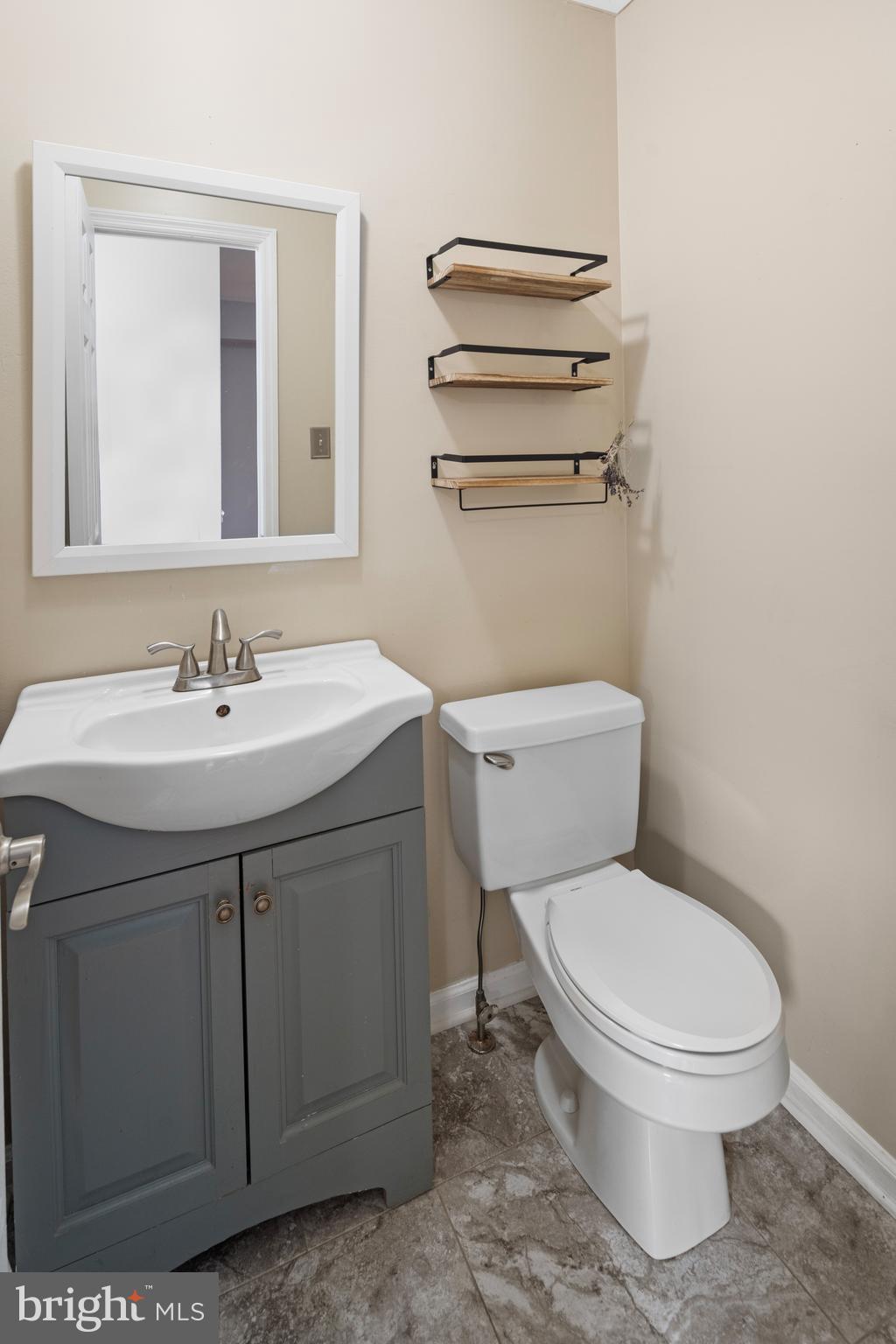 2802 WALNUT RIDGE ESTATE