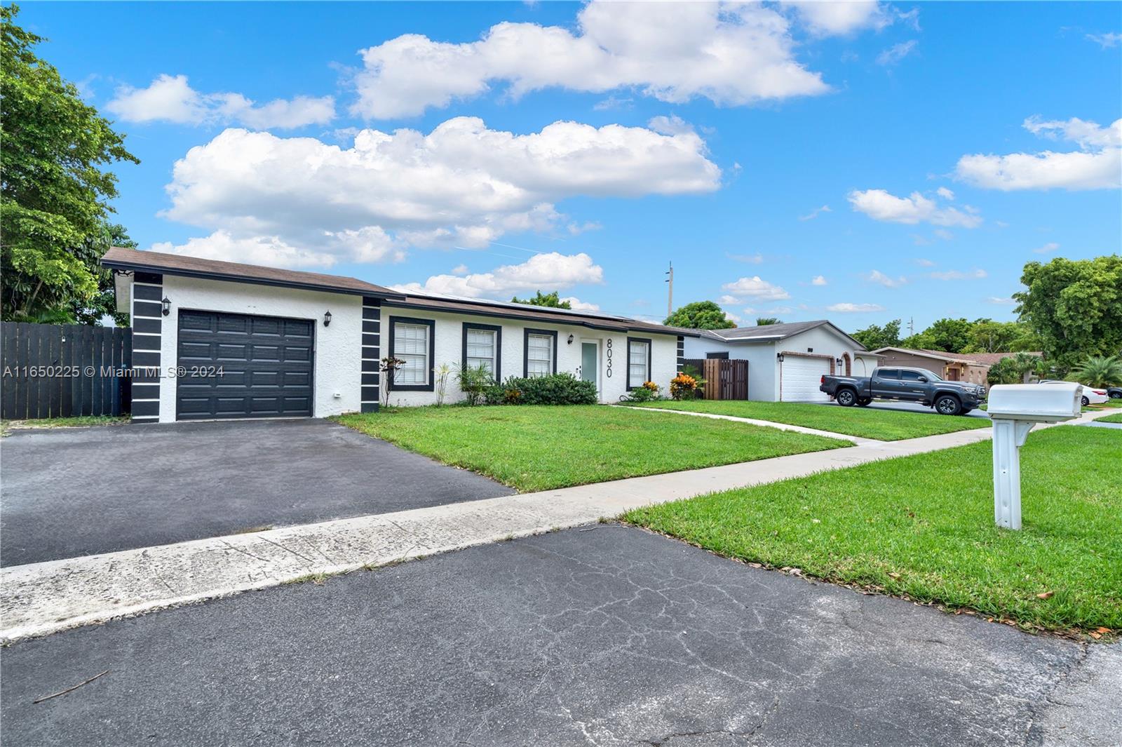 8030 NW 44th Ct