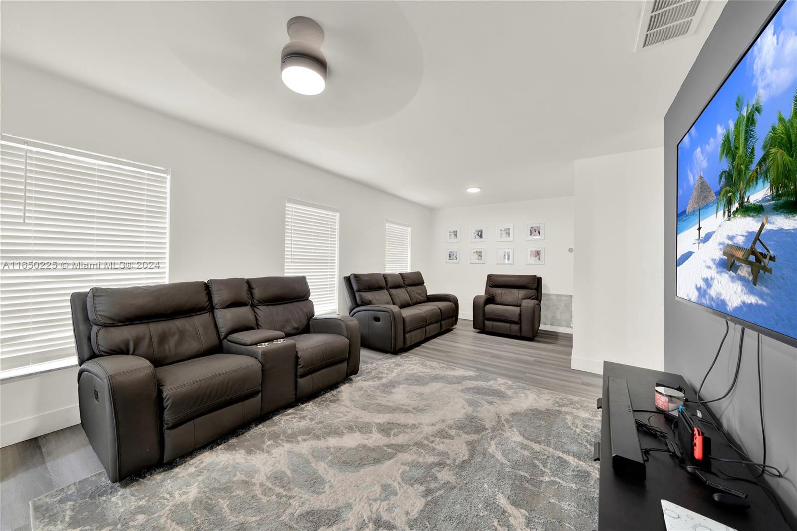 8030 NW 44th Ct