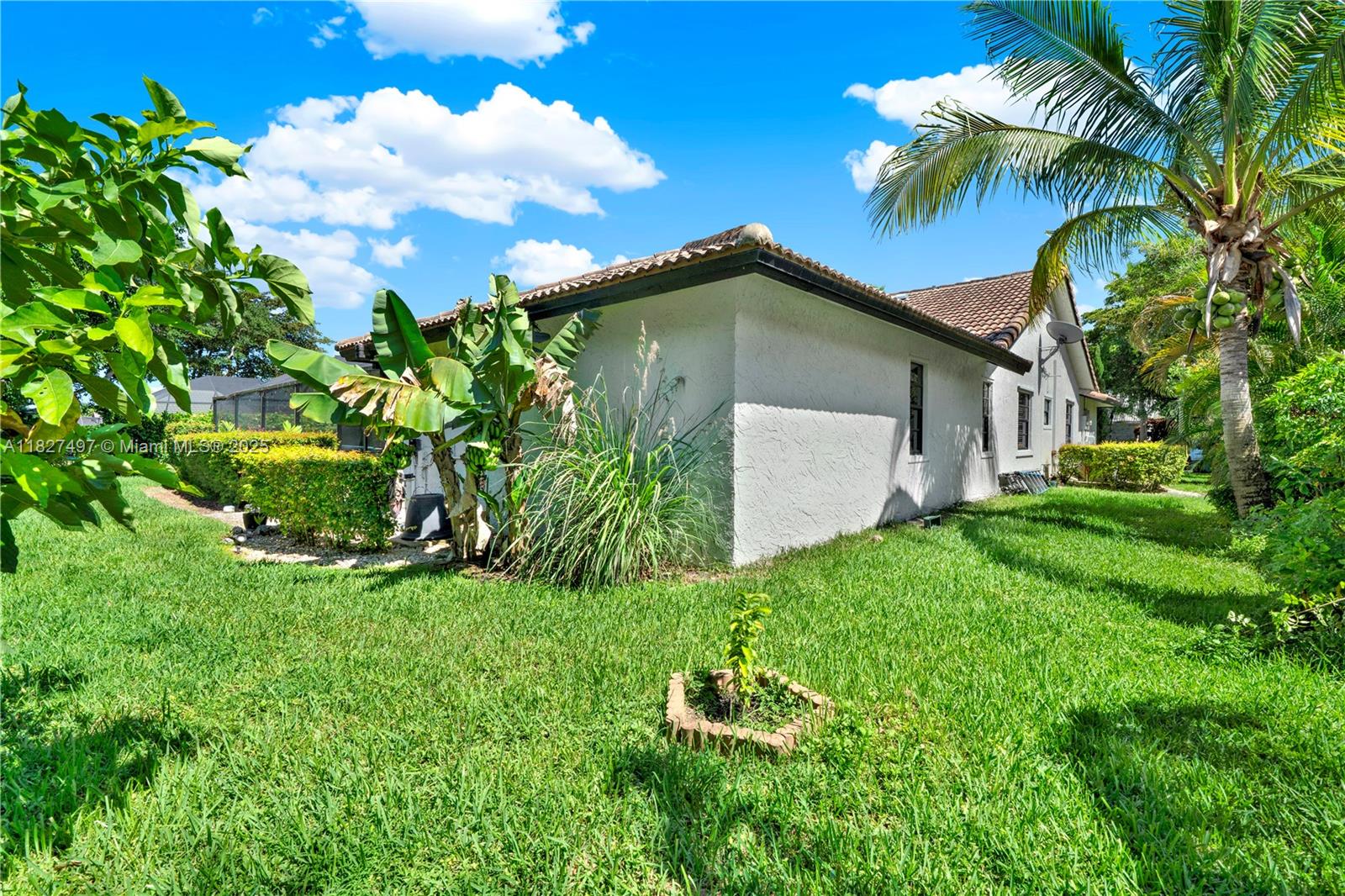 8525 NW 49th Dr