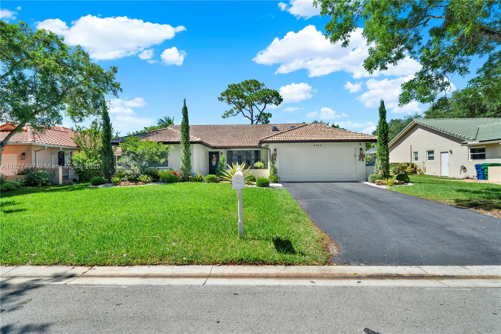 8525 NW 49th Dr
