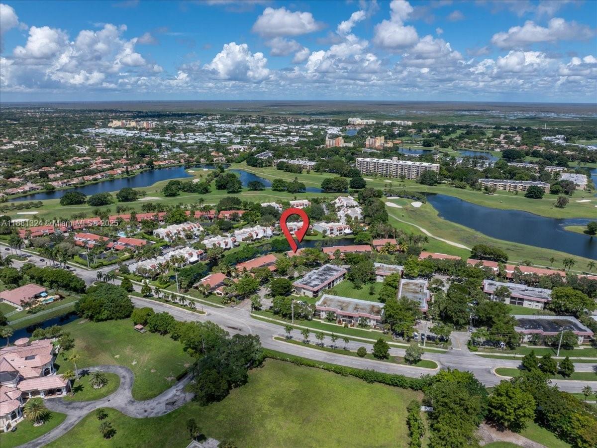 16273 Laurel Dr # 7