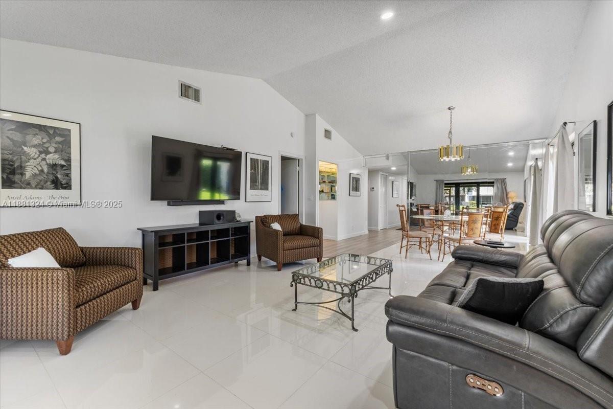 16273 Laurel Dr # 7