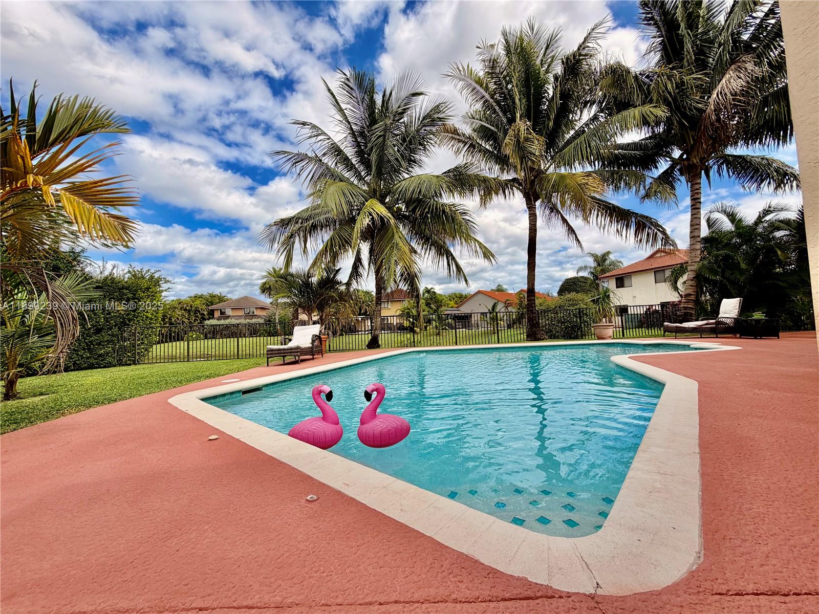 542 NW 39th Ter, Deerfield Beach