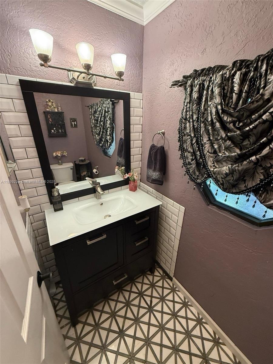 542 NW 39th Ter, Deerfield Beach