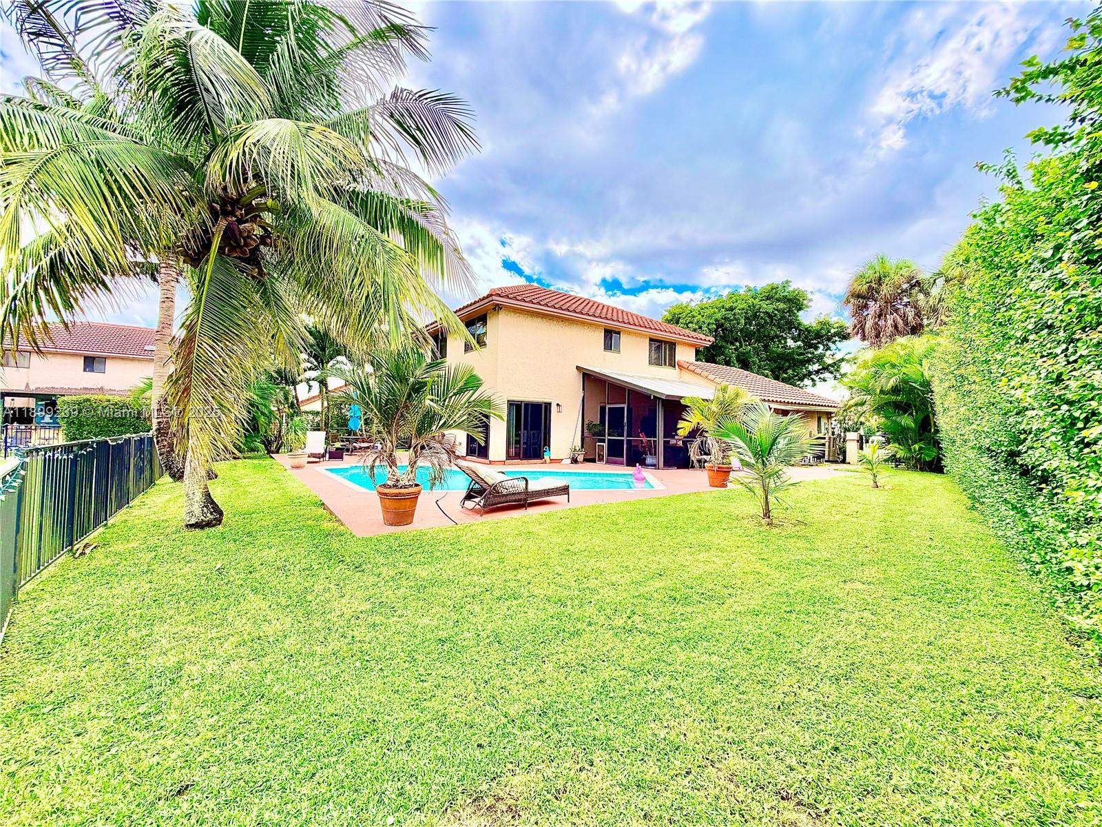 542 NW 39th Ter, Deerfield Beach