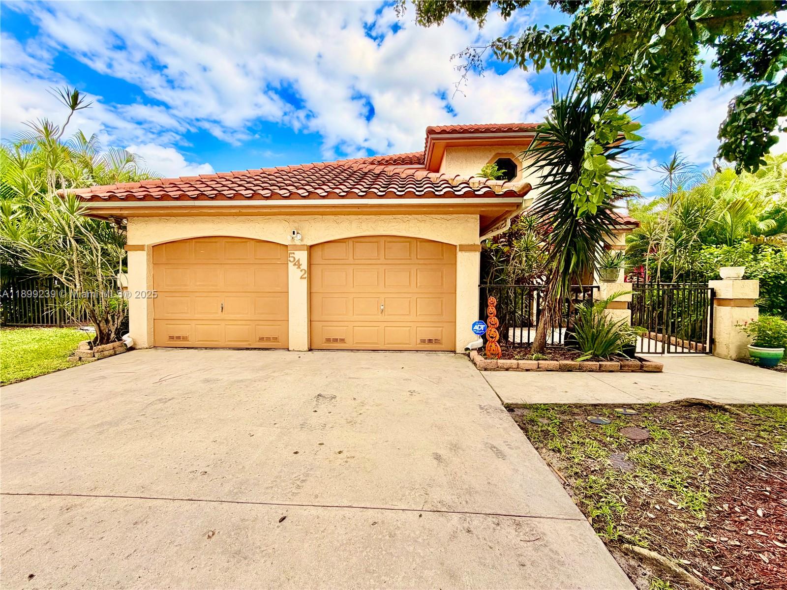542 NW 39th Ter, Deerfield Beach