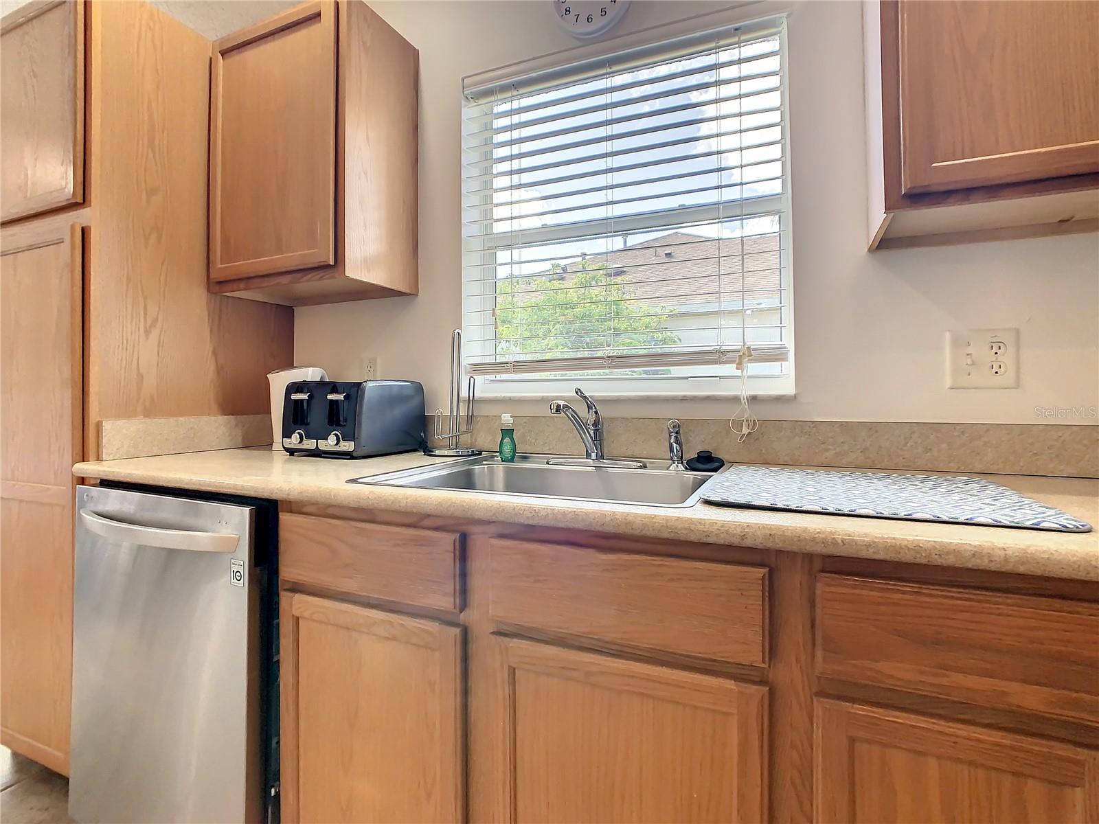 3035 SAMOSA HILL CIR