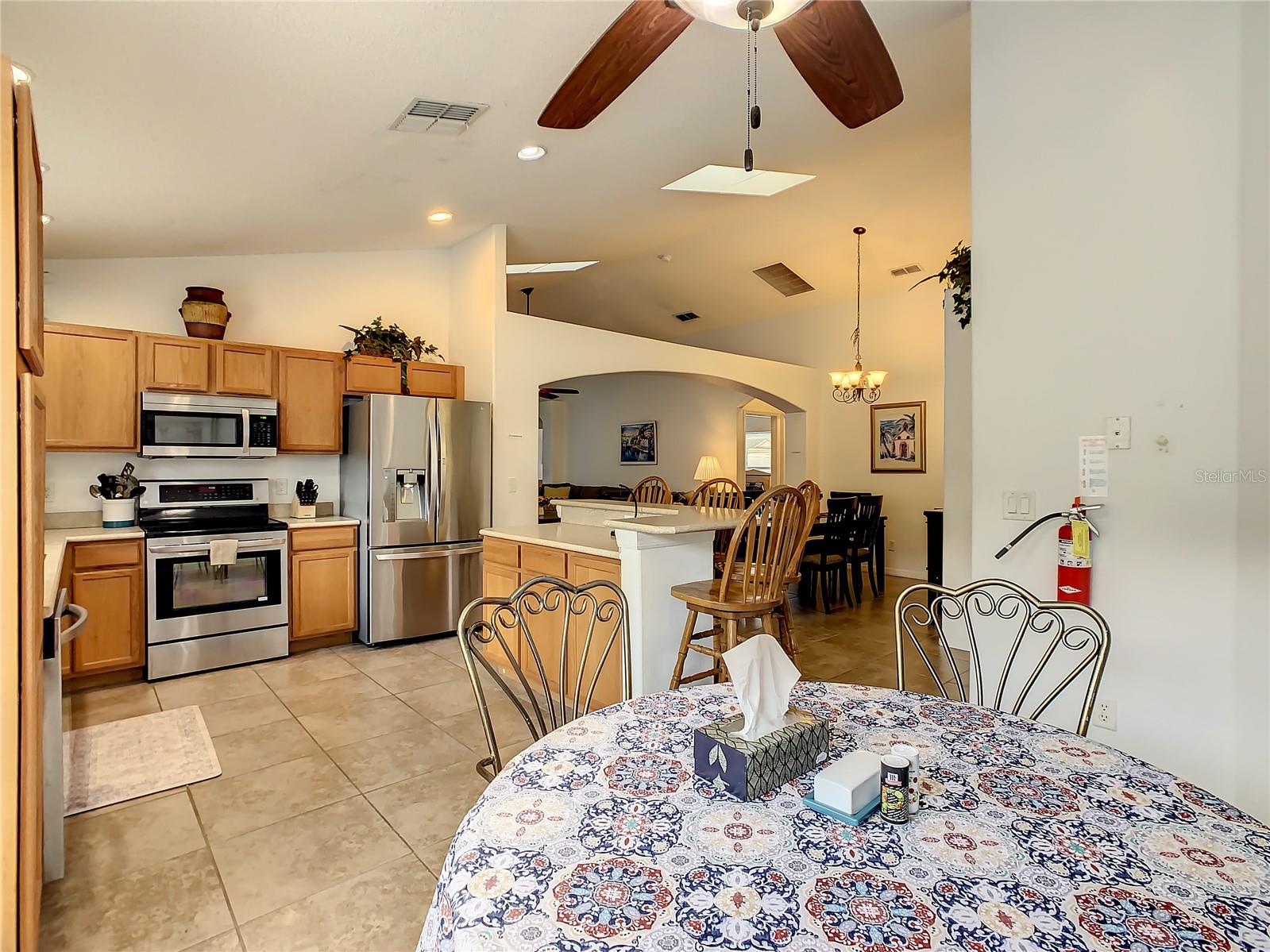 3035 SAMOSA HILL CIR