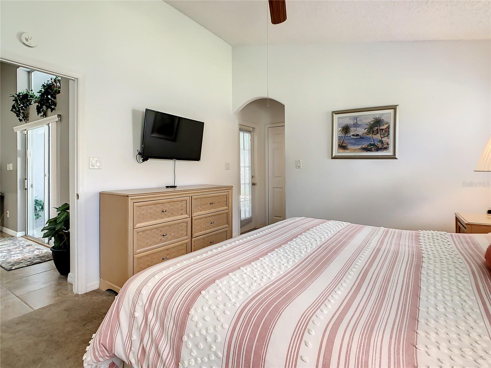 3035 SAMOSA HILL CIR