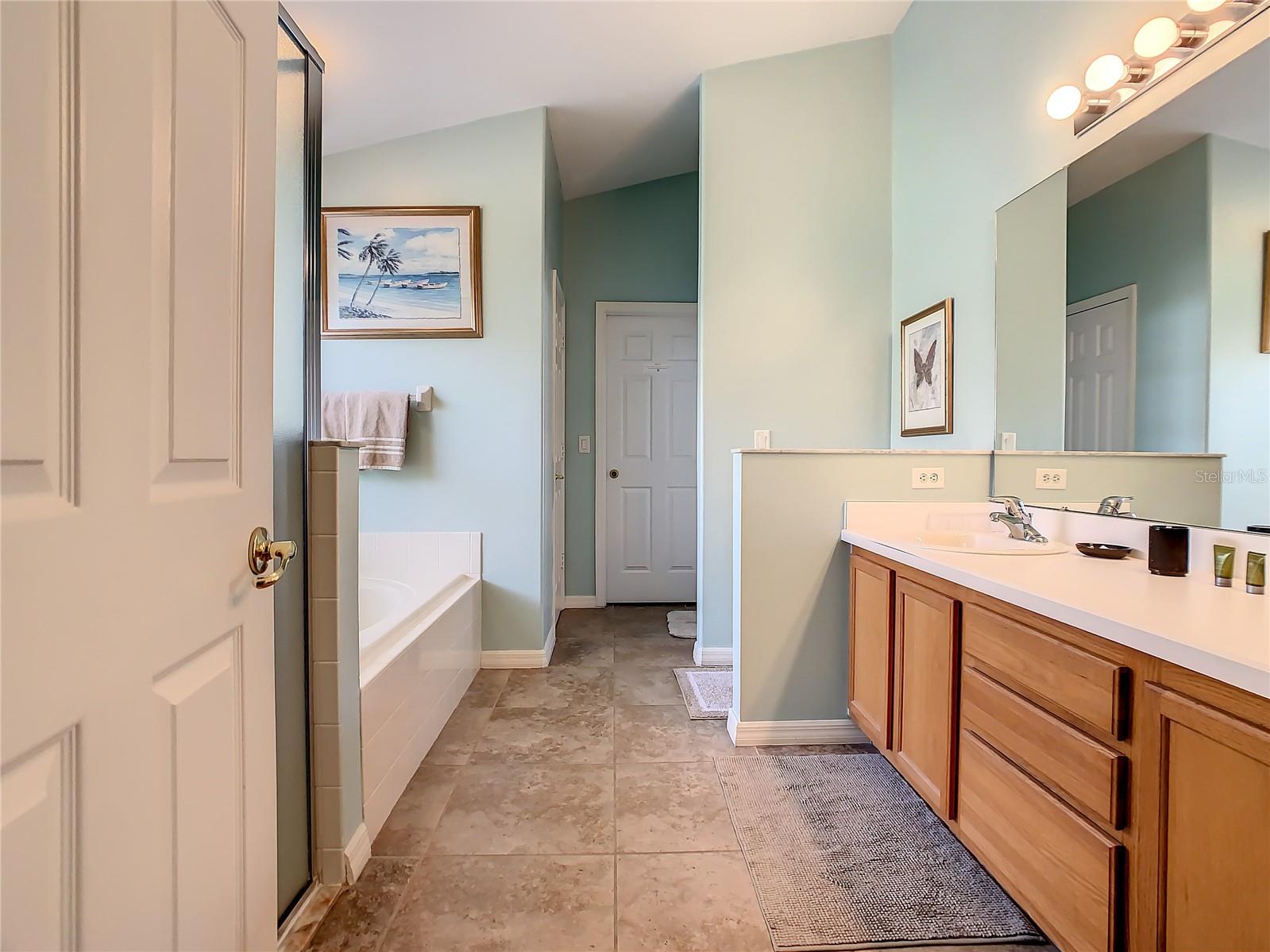 3035 SAMOSA HILL CIR