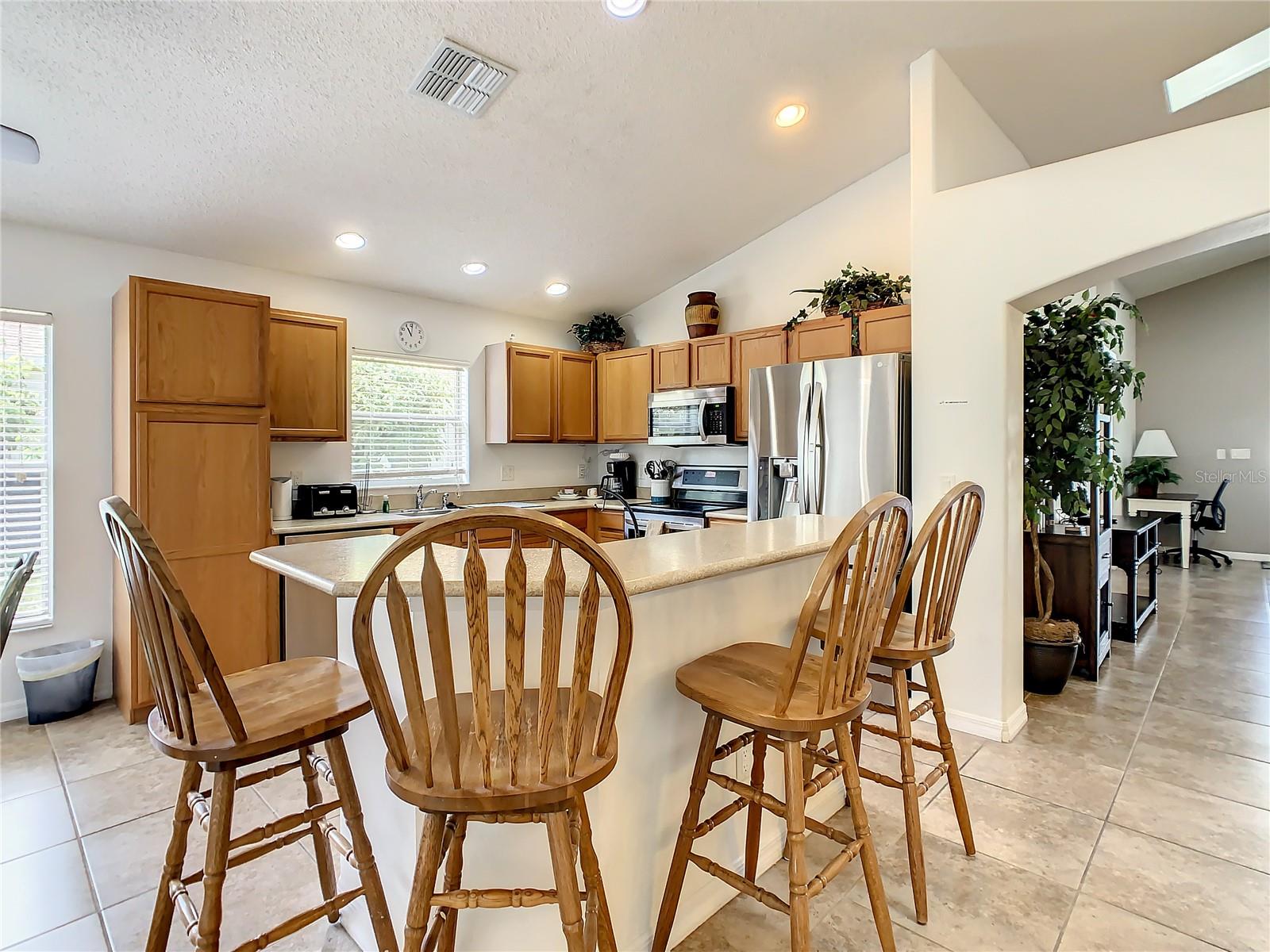 3035 SAMOSA HILL CIR