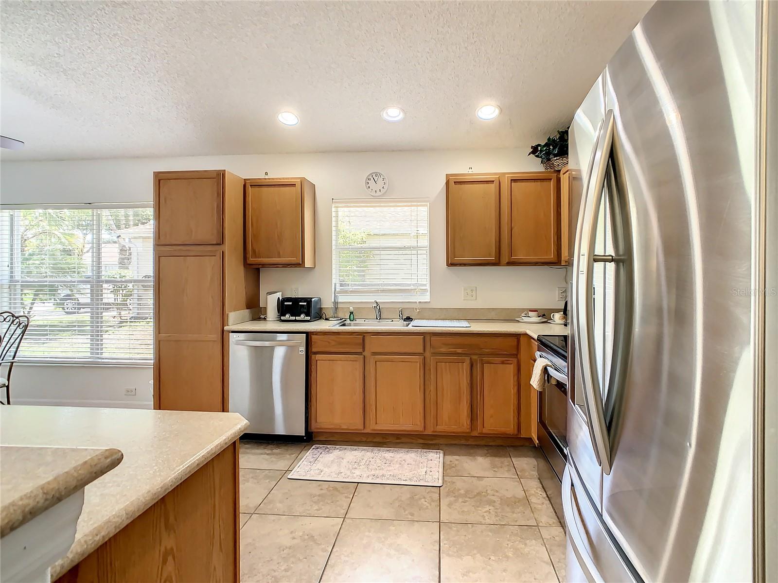 3035 SAMOSA HILL CIR