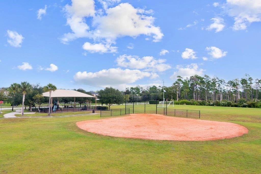 3520 RAMBLING OAKS LN