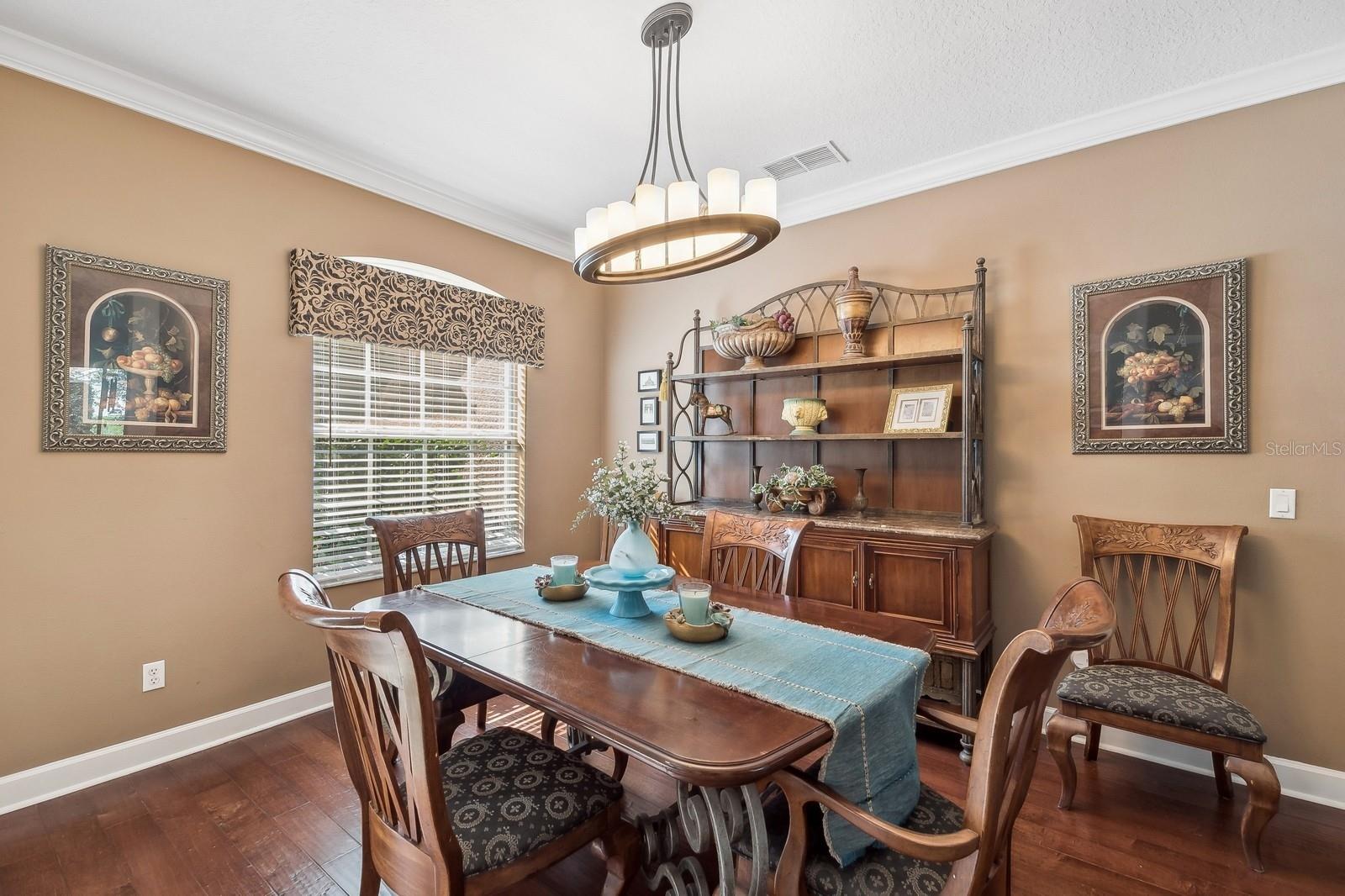 3520 RAMBLING OAKS LN