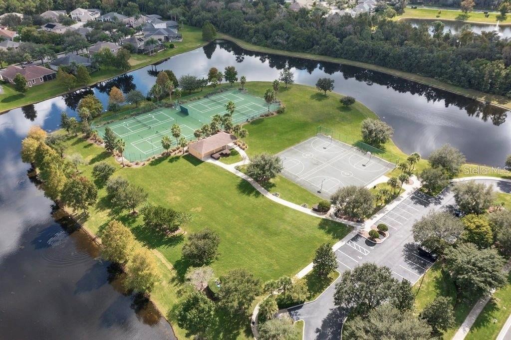 3520 RAMBLING OAKS LN