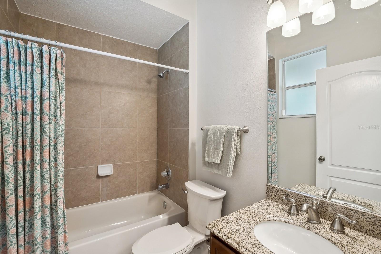 3520 RAMBLING OAKS LN