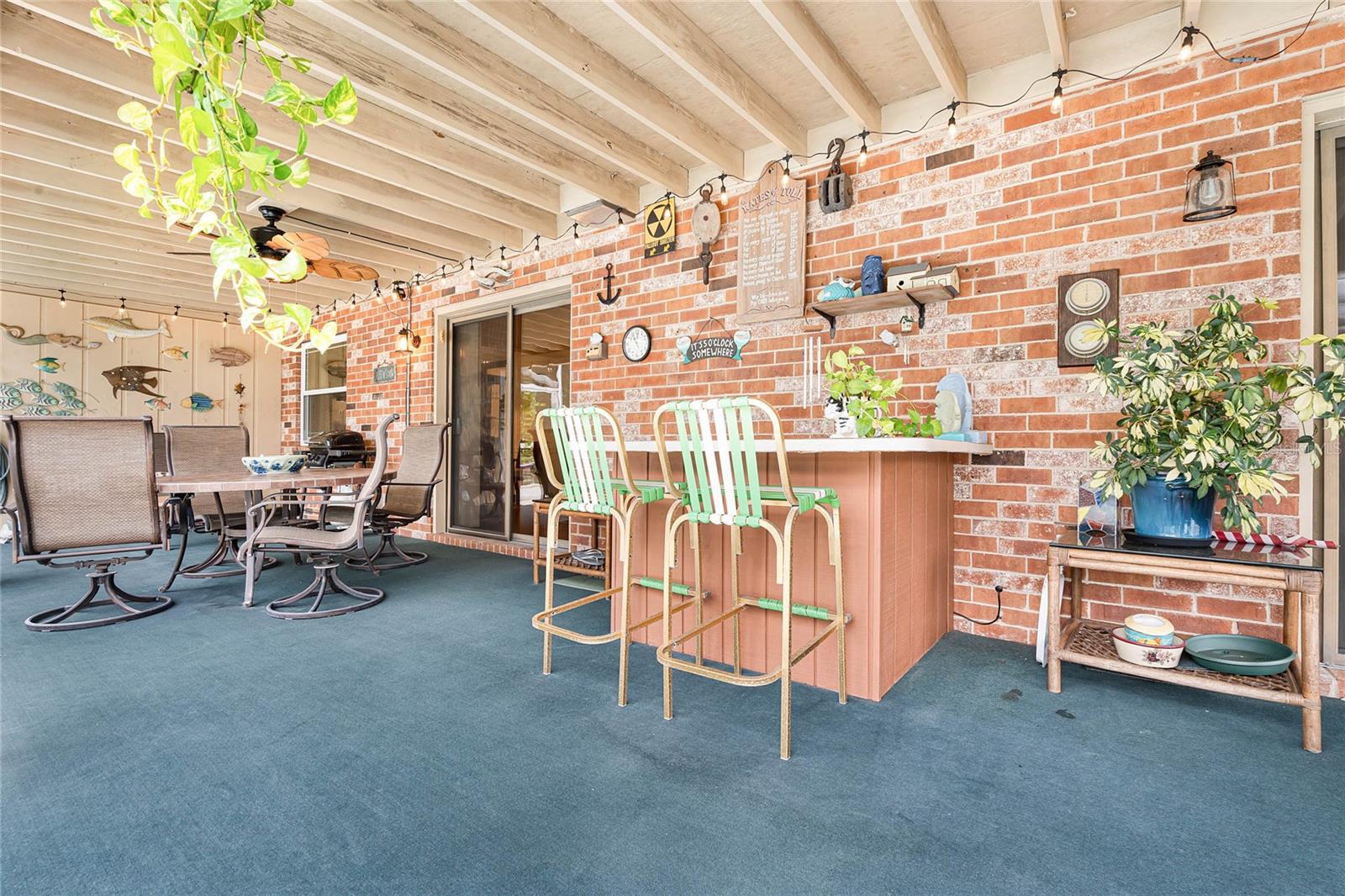 1315 N SHADOW RIDGE DR